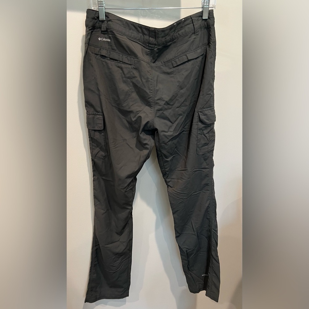 Women’s Columbia Omni-Wick Advanced Repellent Gray Cargo Activewear Pants - Picture 5 of 13